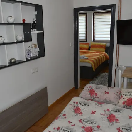 Apartments Mensa Tuzla Exterior photo